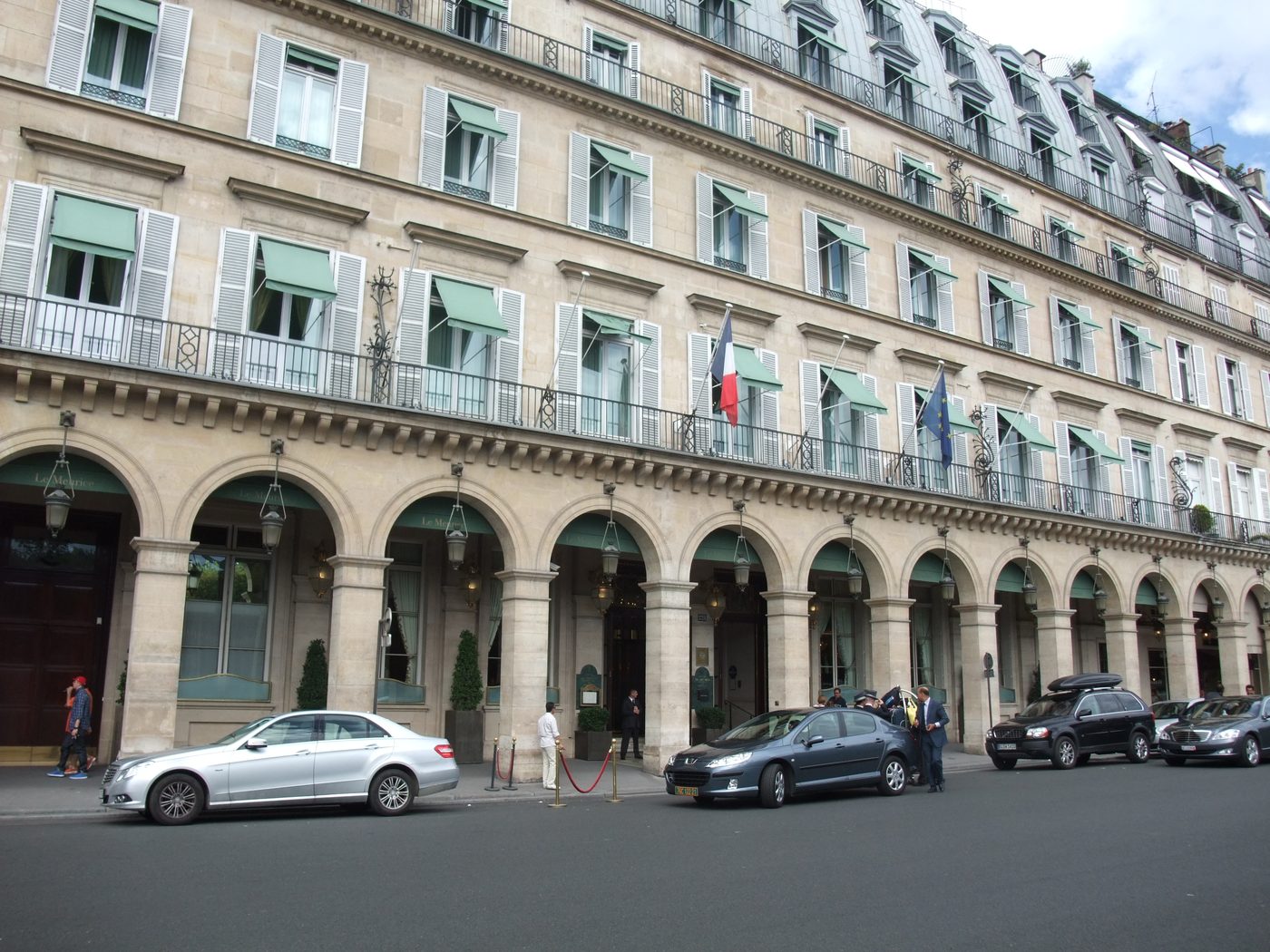 nettoyage façade hôtel Paris — après nettoyage